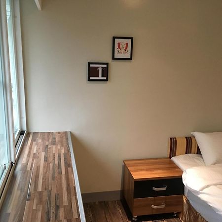 237 Hotel Kaohsiung Værelse billede