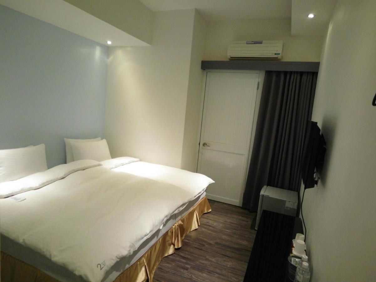 237 Hotel Kaohsiung Eksteriør billede