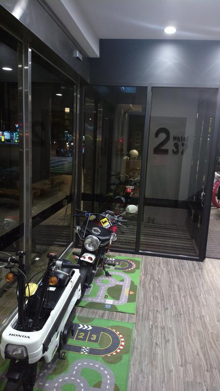 237 Hotel Kaohsiung Eksteriør billede